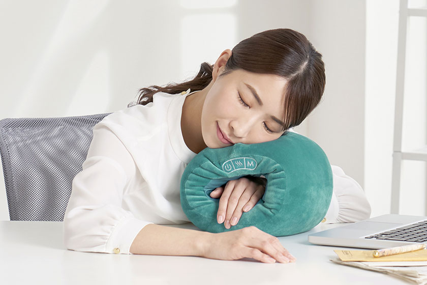 短時間の昼寝枕としても使用可能